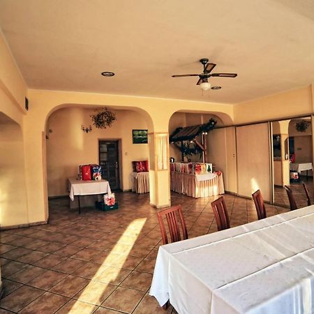 Folwark Tumiany Pokoje & Restauracja Extérieur photo