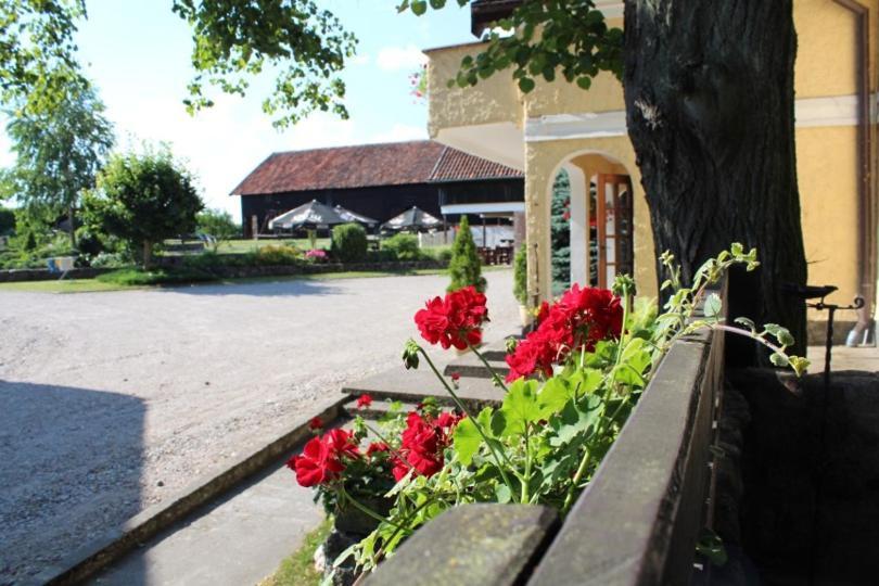 Folwark Tumiany Pokoje & Restauracja Extérieur photo